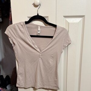 SKIMS Light Beige Short Sleeve V-Neck Tee